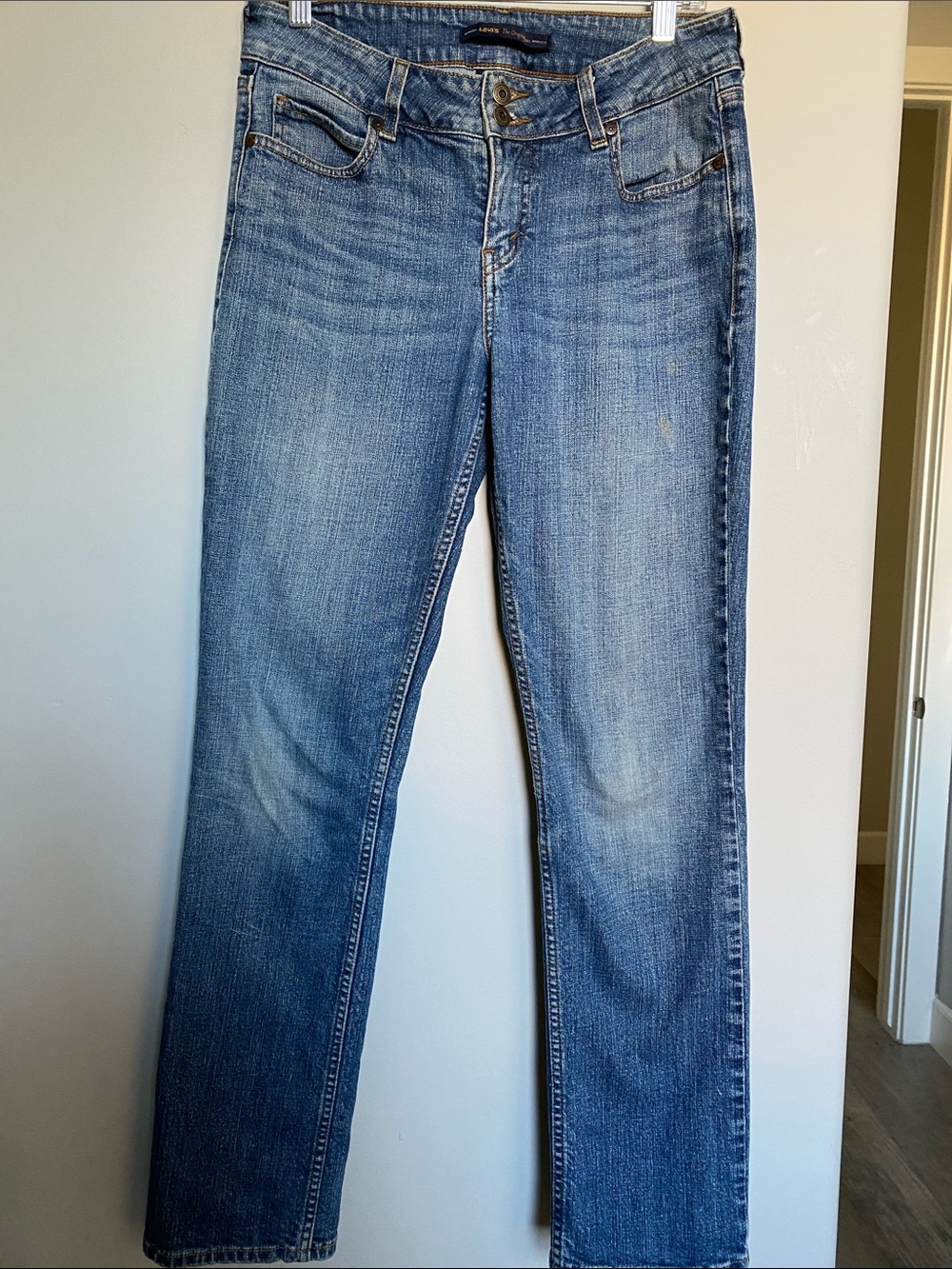 Levi’s 526 Slender Straight women’s jeans size 6 - Picture 2 of 7